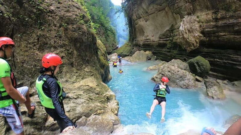 Cebu: Pescador Island, Sardines run and Kawasan Canyoneering - Key Points