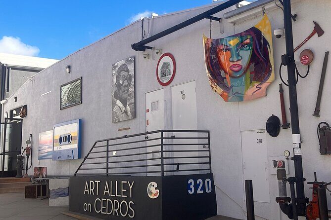 Cedros Avenue Design District Walking Tour San Diego - A Close Look at the Cedros Avenue Design District Walking Tour