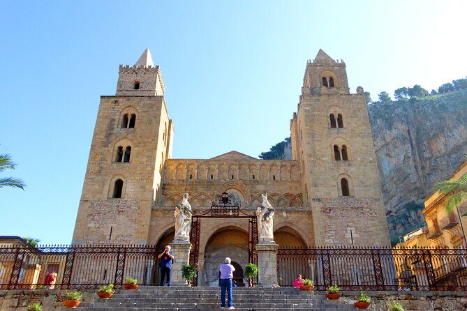 Cefalù: Guided Walking Tour & Cefalu Cathedral Mosaics - A Detailed Look at the Cefalù Guided Walking Tour