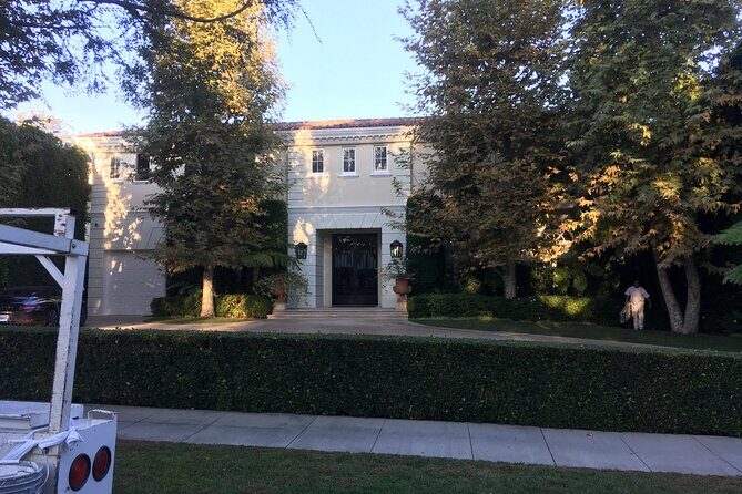 Celebrity Death and Scandal Tour - Who Should Consider This Tour?