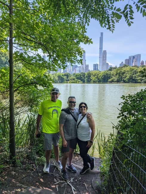 Central Park 5 Star Walking Tour led by Manhattan residents! - What Makes the Guides Stand Out?
