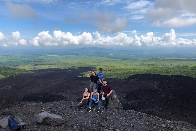 Cerro Negro and Volcano Sand Boarding from León - FAQs