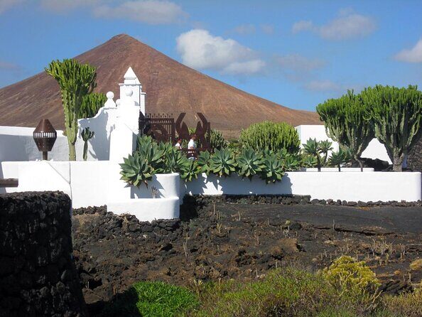Cesar Manrique Artworks Jameos - Exploring Lanzarote’s Artistic Heritage: A Deep Dive
