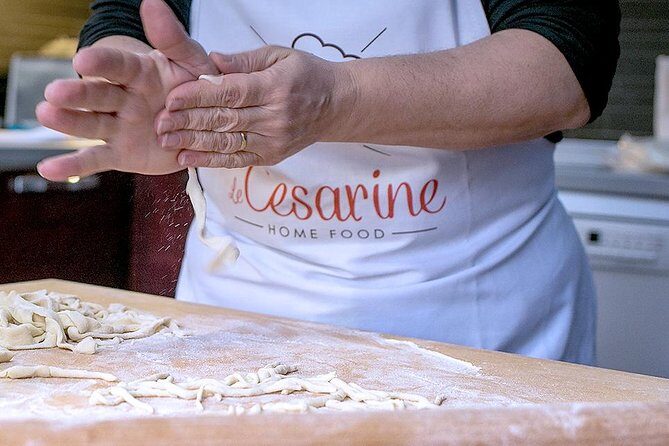 Cesarine: Market Tour & Home Cooking Class in Catania - Key Points