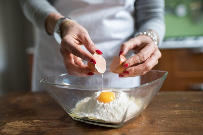 Cesarine: Pasta & Tiramisu Class at Local's Home in La Spezia - The Itinerary: What to Expect