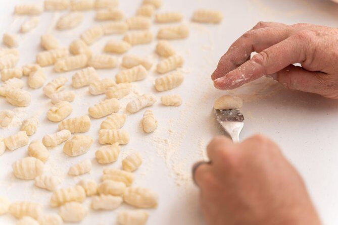 Cesarine: Private Pasta Class at Local's Home in Catania - A Closer Look at the Private Pasta Class in Catania