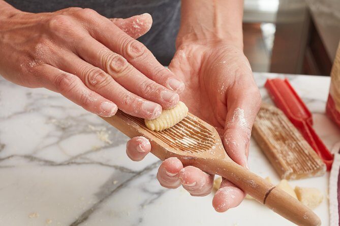 Cesarine: Small group Pasta and Tiramisu class in Milan - Authentic Italian Cooking in Milan: Small-Group Pasta and Tiramisu Class