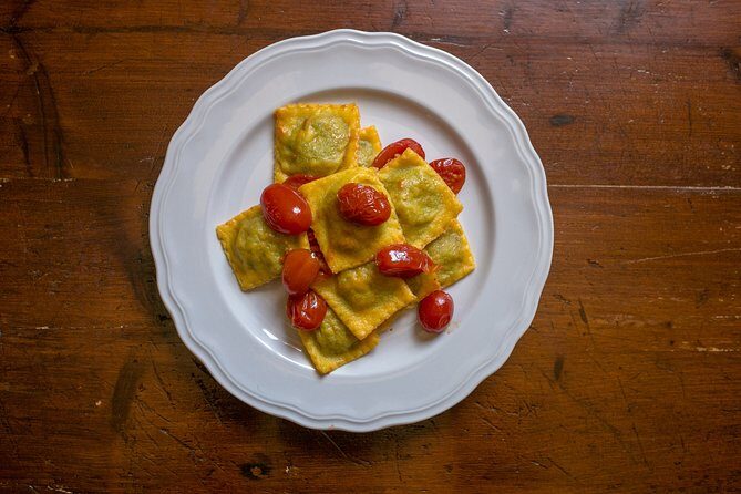 Cesarine: Small group Pasta and Tiramisu with Mamma in Lucca - FAQ
