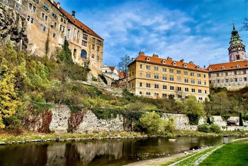 Cesky Krumlov: Express Walk with a Local in 60 minutes - More Details