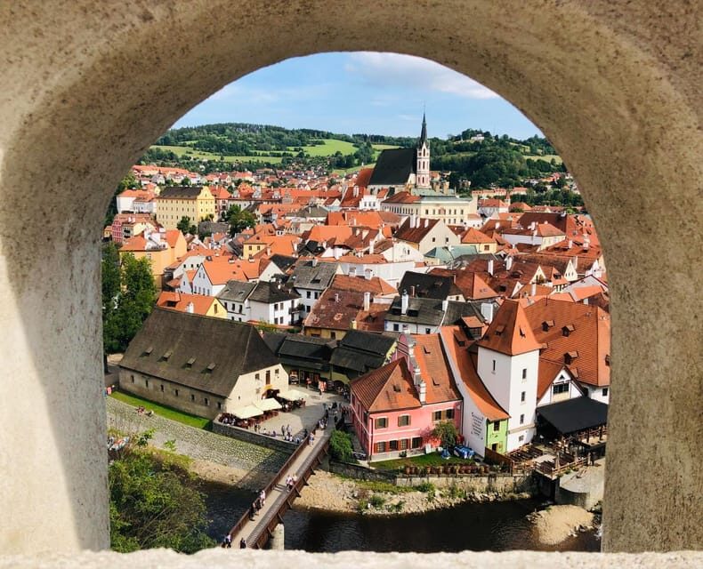 Cesky Krumlov: Insta-Perfect Walk with a Local - FAQs