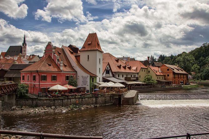 Cesky Krumlov Private day trip from Prague with Lunch and Castle admission - FAQ