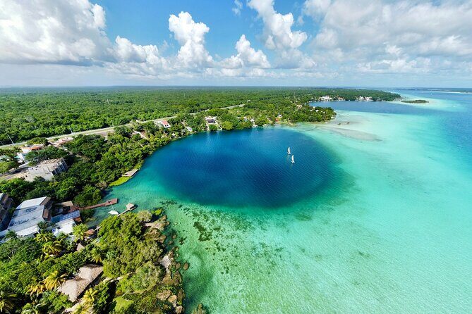 Chacchoben Mayan Ruins and Bacalar Lagoon Boat Combo Tour - Experience the Best of Costa Maya: Chacchoben Ruins and Bacalar Lagoon