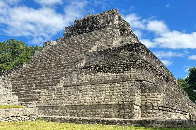 Chacchoben Mayan Ruins and Bacalar Lagoon Boat Combo Tour - Lunch and Refreshments
