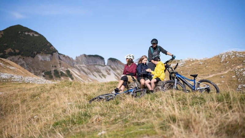 Chambéry : Electric Mountain Bike rental - Exploring the French Alps on an Electric Mountain Bike from Chambéry