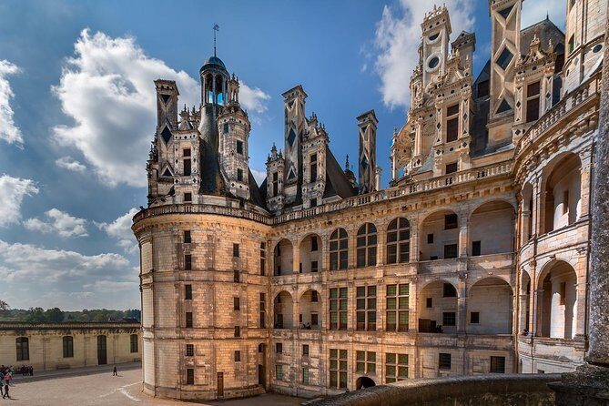 Chambord Castle: Private Guided Walking Tour - Who Should Book This Tour?