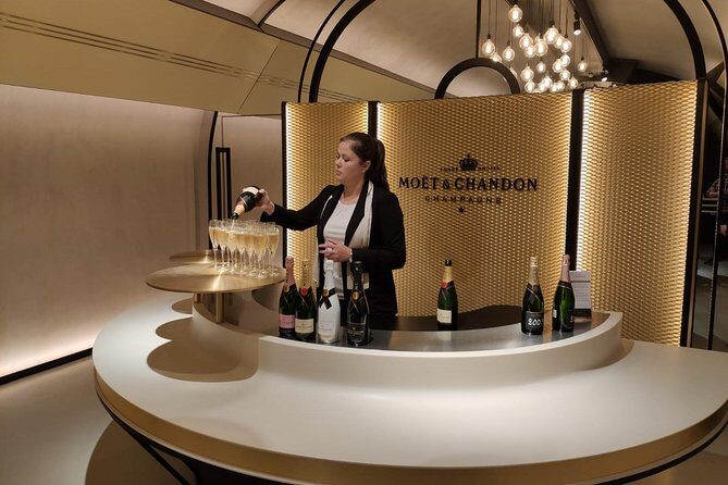 Champagne Small-Group Day Trip with Lunch and Tastings from Paris - Exploring the Champagne Region: What To Expect