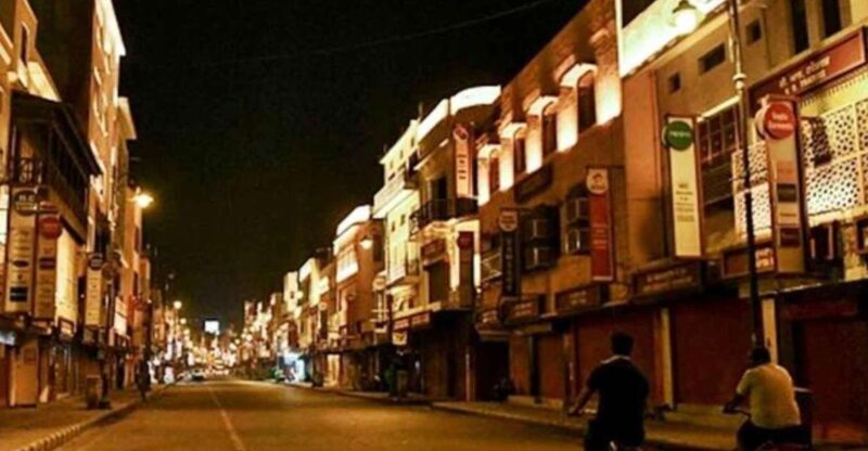 Chandigarh Nightlife Tour with shopping and food tasting - Discover Chandigarh After Dark: A Nightlife Tour that Combines Shopping, Food, and Iconic Sights