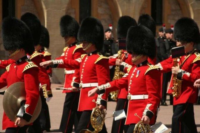 Changing of the Guard Guided Walking Tour in London - Changing of the Guard Guided Walking Tour in London: A Detailed Look