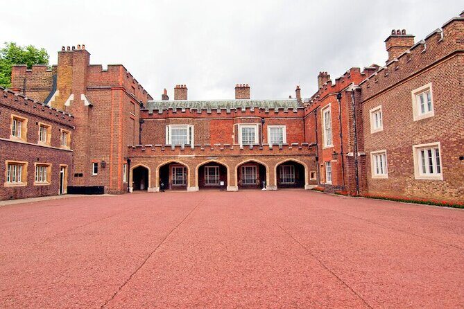 Changing of the Guard & Royal London Small-Group Walking Tour - Practical Details and Tips