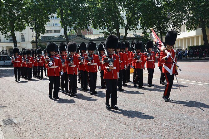 Changing of the Guard Walking Tour - The Sum Up: Who Should Book This Tour?