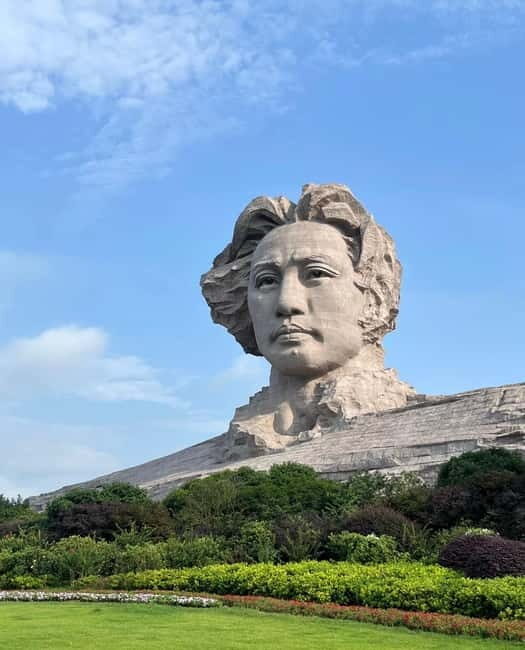 Changsha: Hunan Museum, Fan Painting Workshop & Night Market - Yuelu Mountain and Academy: Nature and Education