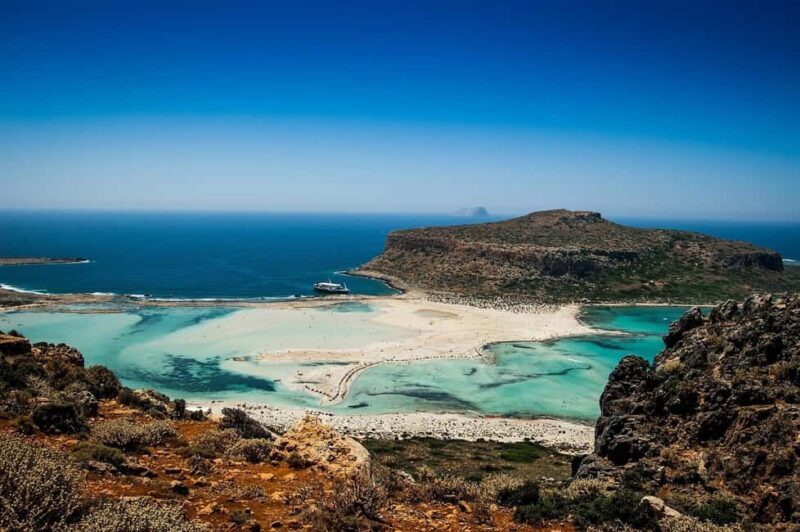 Chania: Balos 4x4 Jeep Safari Tour from Kissamos+Fruit Salad - Starting in Kissamos
