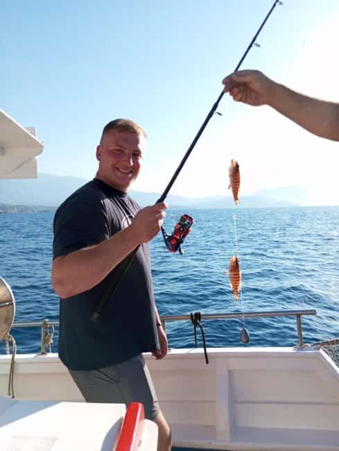 Chania: Fishing Boat Trip with Breakfast and Swim - FAQ