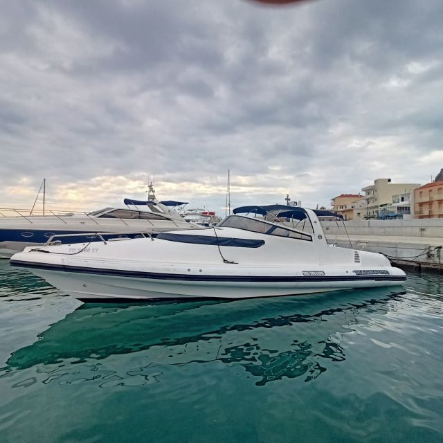 Chania: Full-Day Santorini Private Cruise with Visit to Oia - The Experience in Detail