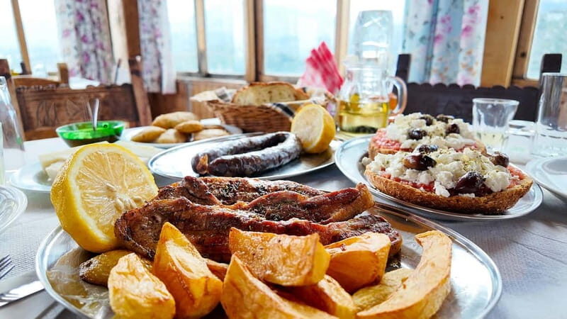 Chania: Morning Bites & Market Delights Food Tour - Why This Tour Works Well