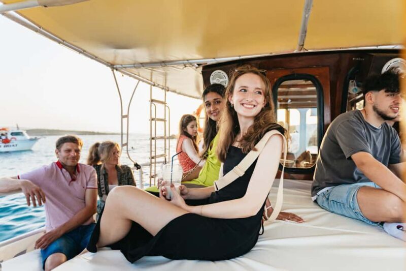 Chania: Sunset Boat Cruise with Guide - Practical Details and Tips