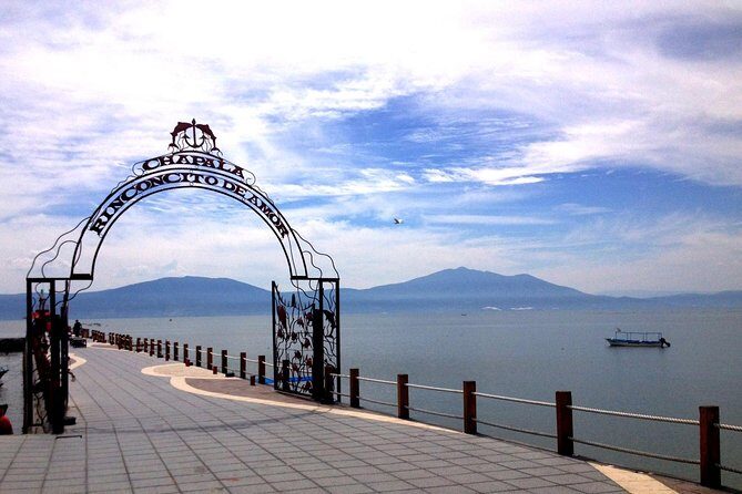 Chapala Lake & Ajijic Tour with "Tres Potrillos Ranch" - Key Points