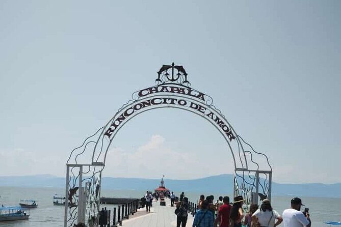 Chapaleanding- Chapaleando en Chapala Jalisco - Authenticity and Traveler Experience