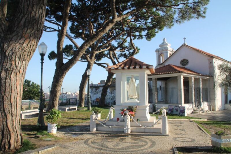 Chaparru's Tours_Lisbon:2-hour sightseeing tour by TukTuk - A Closer Look at the Tour Experience