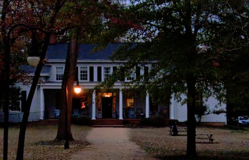 Chapel Hill Ghost Walk - Who Will Love This Tour?