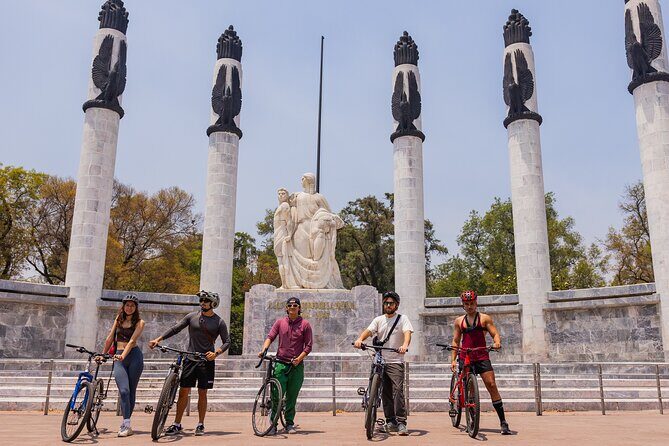 Chapultepec Castle or Anthropology Museum bike tour - Key Points