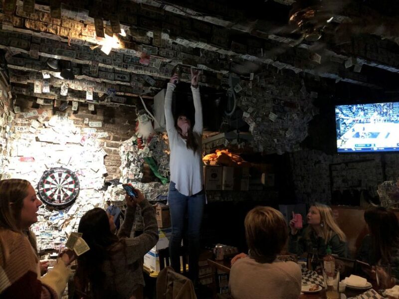 Charleston: Boo-Hag and Brews Haunted Bar Hop - The Food and Drink: Enhancing the Experience