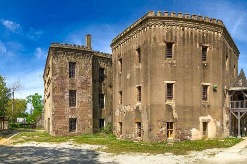 Charleston Ghost Tour in 12 Languages (Self Guided Audio) - Authenticity and Atmosphere