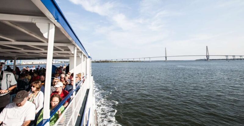 Charleston: Sightseeing Harbor Tour & Dolphin Watch - Charleston: Sightseeing Harbor Tour & Dolphin Watch