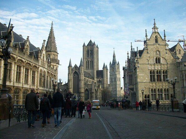Charlie's Private Chocolate Tour (Ghent) - Welcome to Ghent’s Chocolate World with Charlie