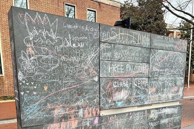 Charlottesville Historic Downtown APP/GPS Smartphone Walking Tour - Discover Charlottesville with a Self-Guided Smartphone Tour