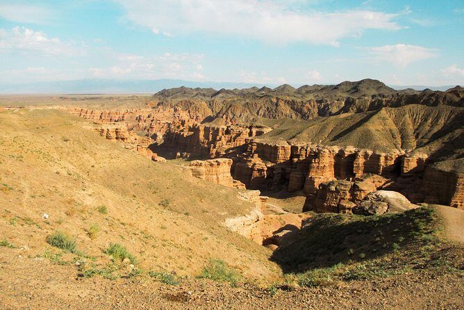Charyn Canyon - a Place where time stood still... - The Route to Natural Wonder