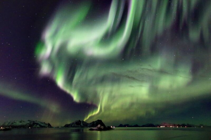 Chase the Northern Lights with a Photographer - A Deep Dive into the Northern Lights Experience