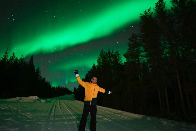 Chasing the auroras guaranteed tour with professional photography - Key Points