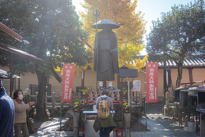 Chat & Treasure Hunt at To-ji Flea Market with Locals : Kyoto - The Sum Up