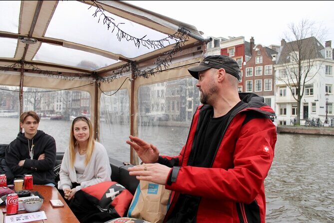 Cheese and wine cruise: Savor Amsterdams beauty and flavors - In-Depth Breakdown of the Itinerary