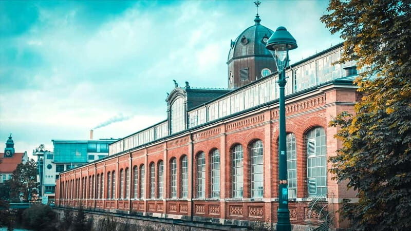 Chemnitz: Express Walk with a Local in 60 minutes - Landmark Highlights: Karl-Marx-Monument and Beyond