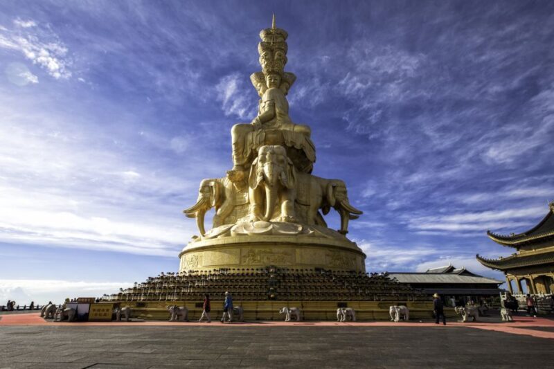 Chengdu: 2 Days Panda, Leshan Buddha and Emeishan Group Tour - Key Points