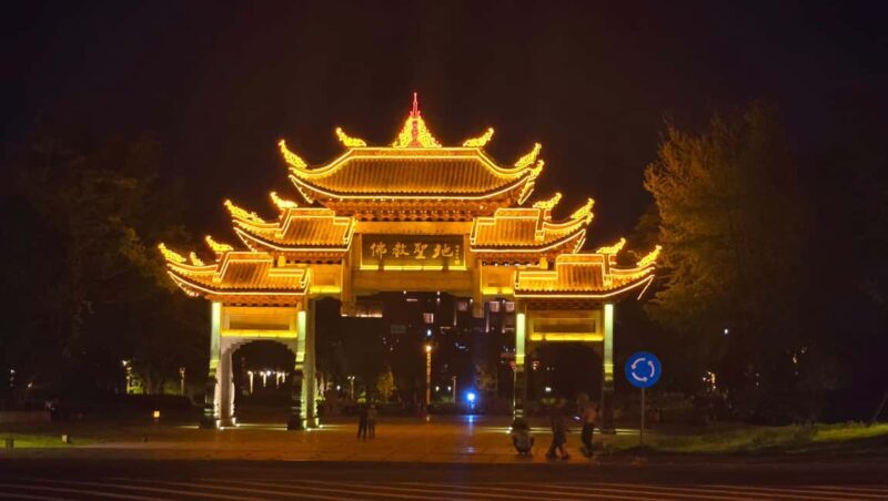 Chengdu at night - How Does It Compare to Other Night Tours?