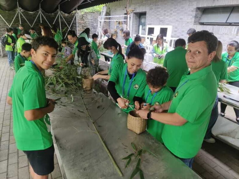 Chengdu: Dujiangyan Panda Volunteer Program with Lunch - Who Will Love This Experience?