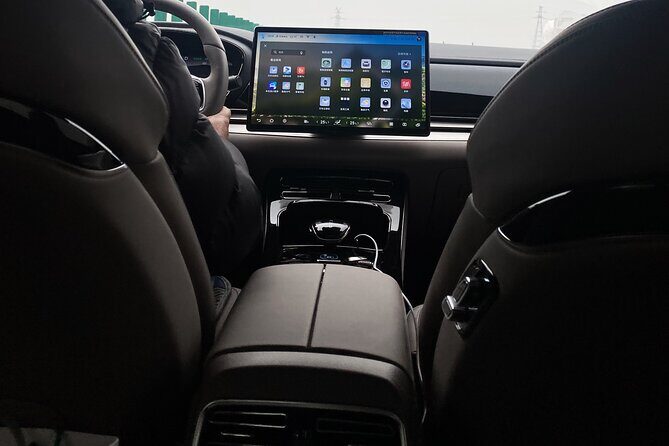 Chengdu Panda & Leshan Giant Buddha Premium Private Day Tour - FAQ